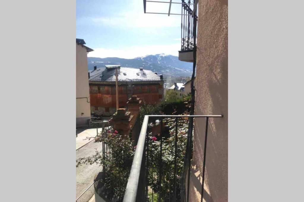Puigcerda Centro. Acogedor Apartament En El Pueblo Exteriör bild